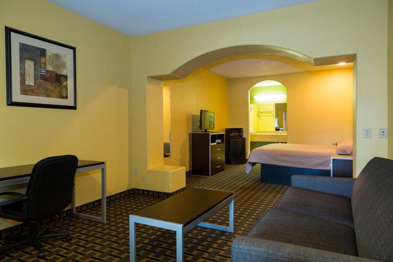 ميسوري سيتي Redwoos Suites المظهر الخارجي الصورة